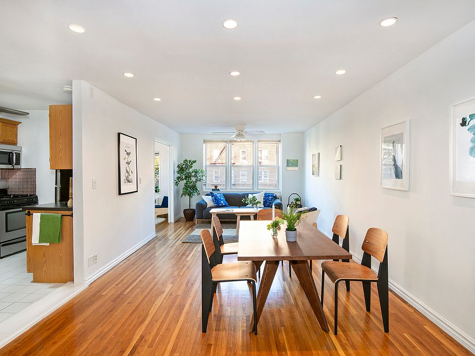 1st image of 400 E 17th St APT 403