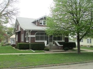 400 E 4th St, Tipton, IA 52772