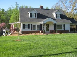 105 31st Ave NW, Hickory, NC 28601