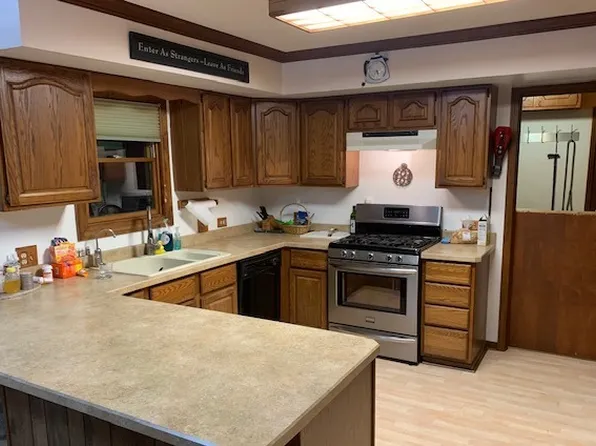 28605 W High Rd, Ingleside, IL 60041