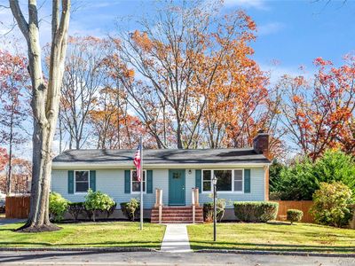 11 Seneca Trail, Ridge, NY, 11961