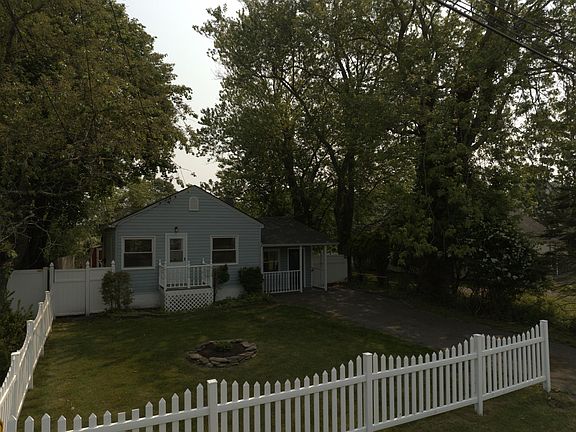 5th image of 66 Lombardy Dr