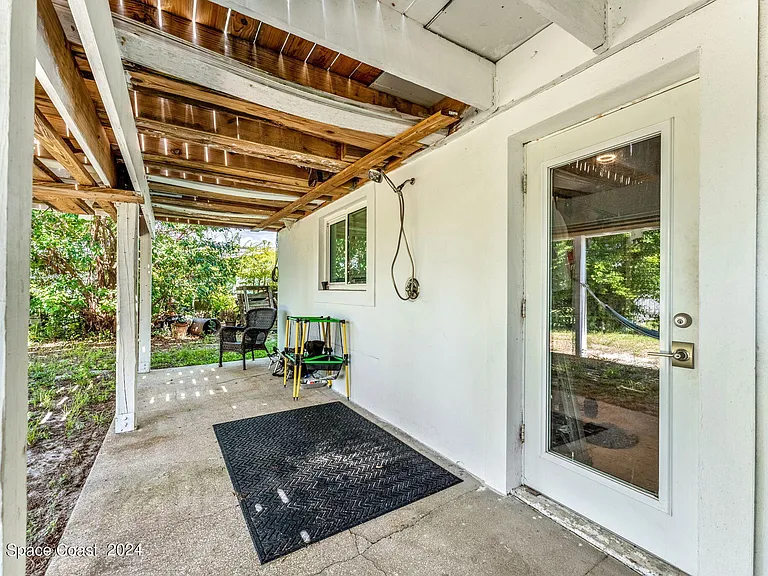 265 Marion St — Photo 38