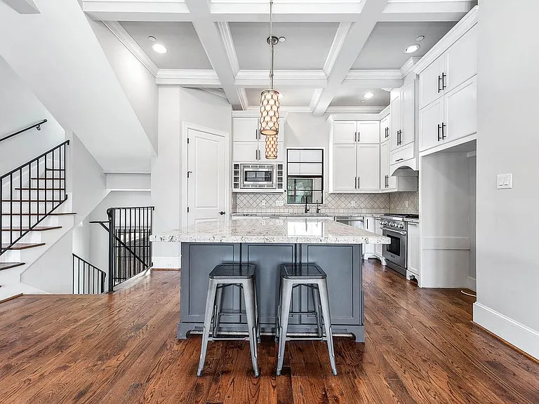 5733 Winsome Ln — Photo 27