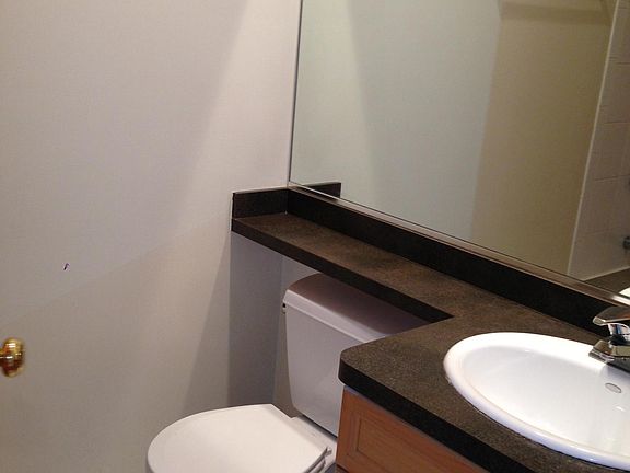 5th image of 2533 N Southport Ave #3RK