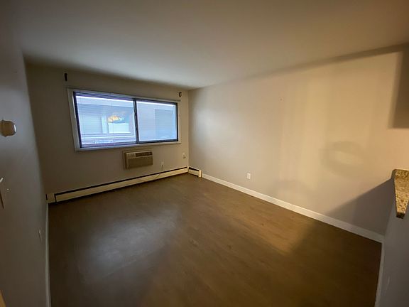 2nd image of 2019 N Farwell Ave #312