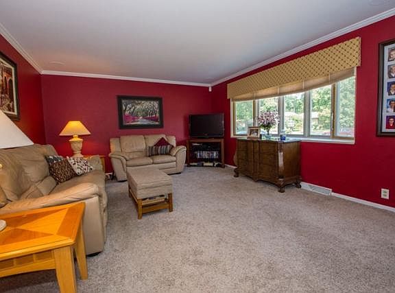 2nd image of 19208 Haviland Dr
