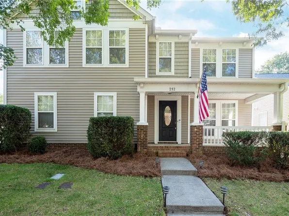 212 Bridgewater Dr, Bermuda Run, NC 27006