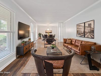 1855 Edgehill Dr, Bessemer, AL, 35023