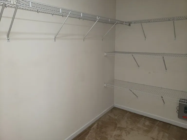 9460 Graywell Ln — Photo 18