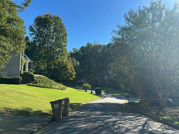 5th image of 1925 Ravenswood Ct