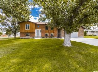 5244 S 7100 W, Hooper, UT 84315