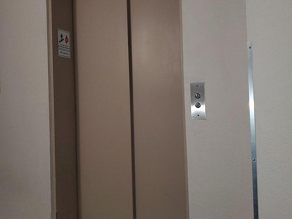 2nd image of 425 S Parkcrest Unit 338