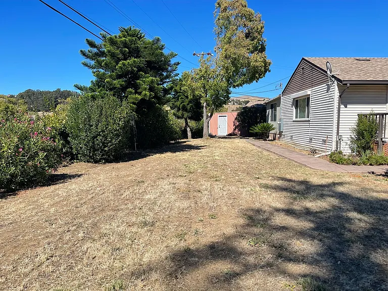 115 Graves Ct — Photo 28