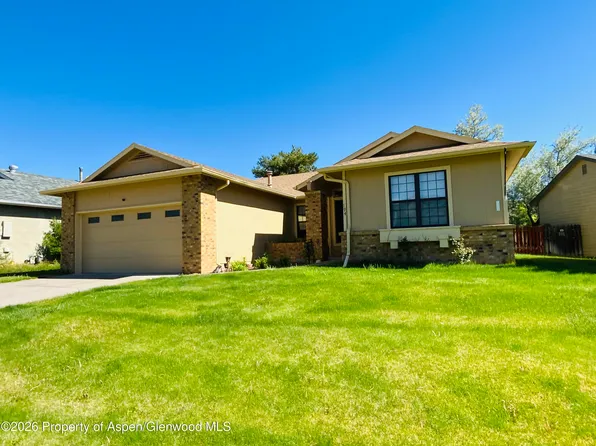 194 Sagemont Cir, Parachute, CO 81635
