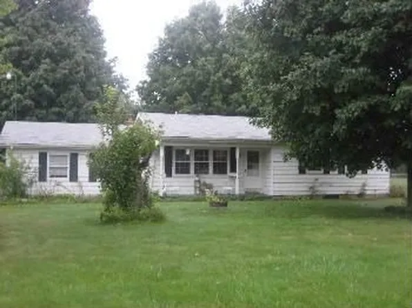 9154 N Linden Rd, Clio, MI 48420