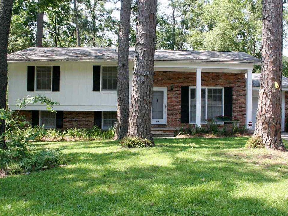 1st image of 919 Maplewood Dr