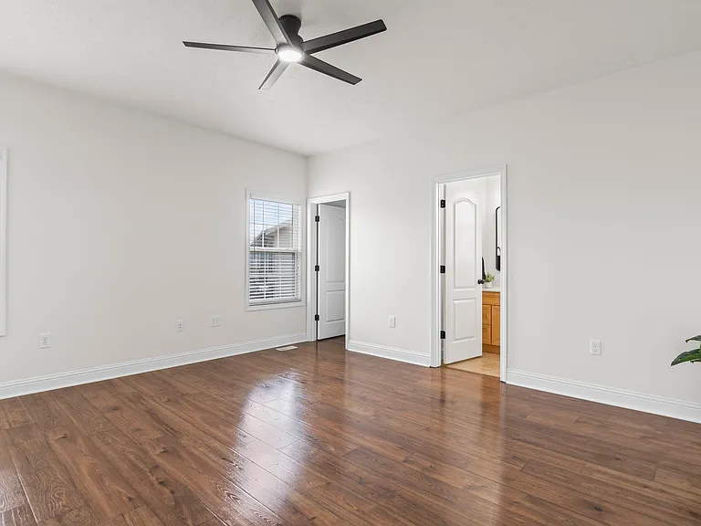 230 Independence Blvd — Photo 16