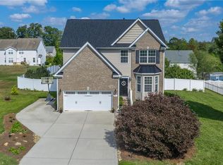 287 Ironwood Dr, Thomasville, NC 27360
