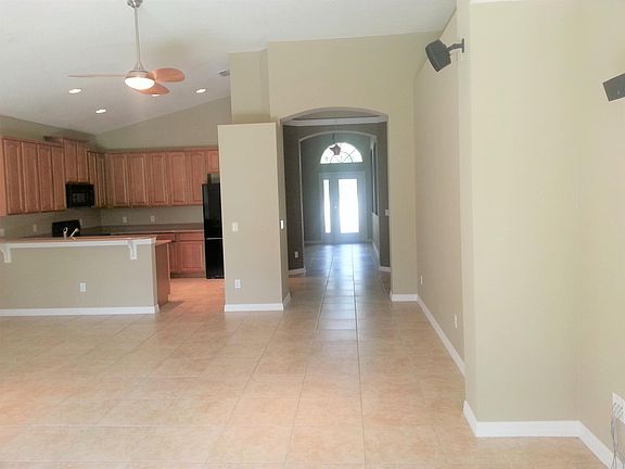 4th image of 9048 Edenshire Cir