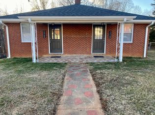 1516 Rivermont Hts #A, Martinsville, VA 24112