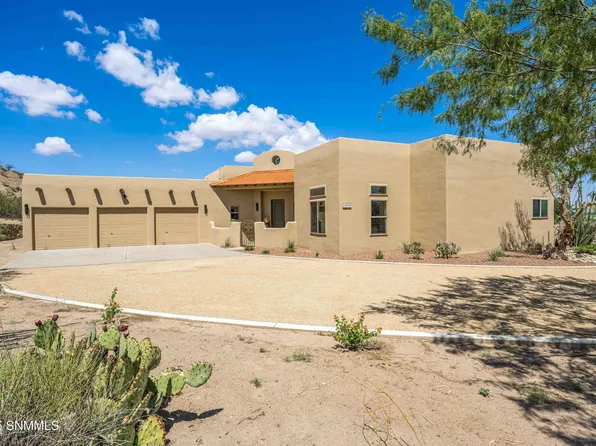 1810 Vista Sierra Ct, Las Cruces, NM 88005