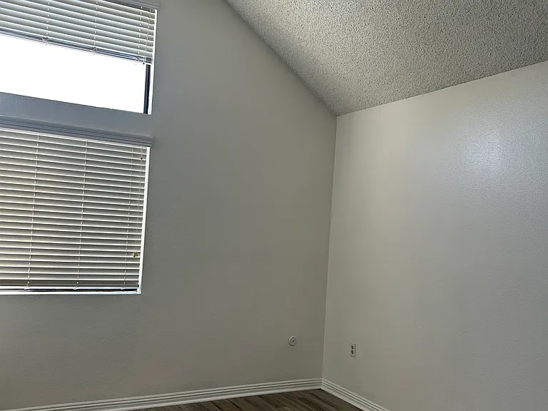 21901 Dupont St #22 — Photo 11