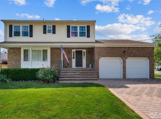 355 Kennedy St, Iselin, NJ 08830