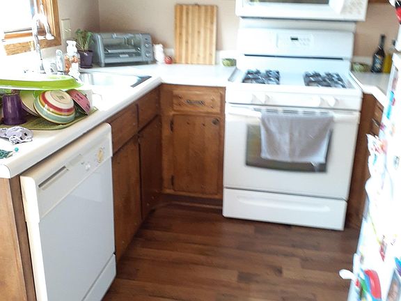 5th image of 1406 County Road C2 W