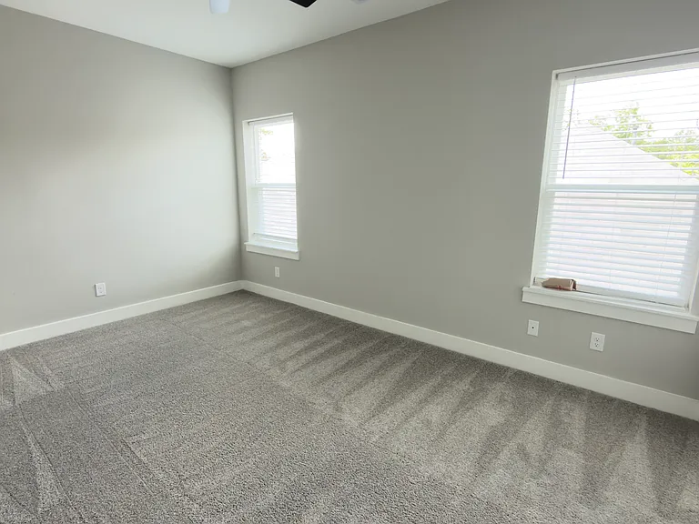 812 Thornton Rd — Photo 13