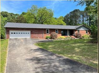 66 Danner Dr, Ellenwood, GA 30294