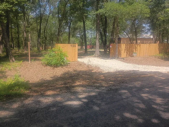 738 Old Pin Oak Rd — Photo 36