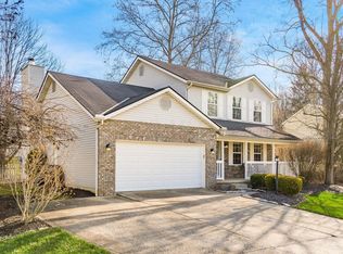 400 Rambling Brook Dr, Pickerington, OH 43147