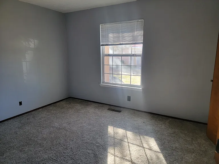 717 Fennel Ct SE — Photo 18