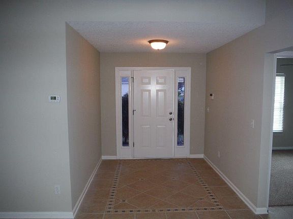 4th image of 2101 Willesdon Dr W