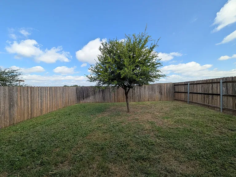 371 Creekside Curv — Photo 22
