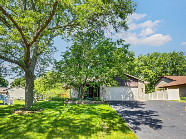 6543 Black Duck Dr S, Lino Lakes, MN 55014