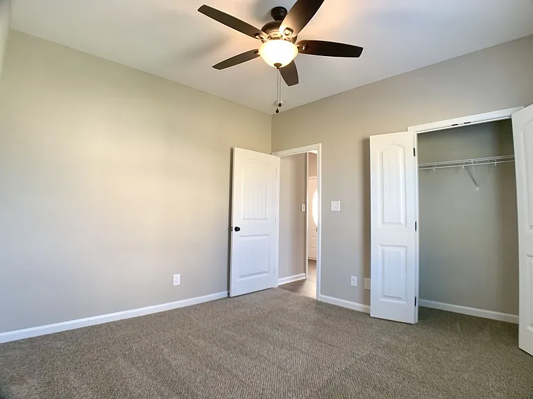 421 Ayden Ln — Photo 31