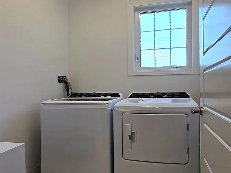1195 Tanbark Ave — Photo 18