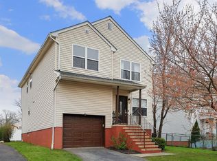 59 Harding Ave, Iselin, NJ 08830