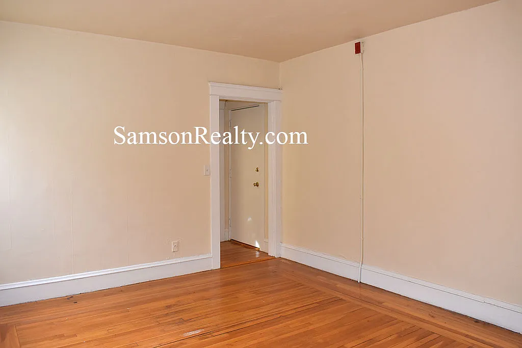 Studio, $1,850 — Photo 3