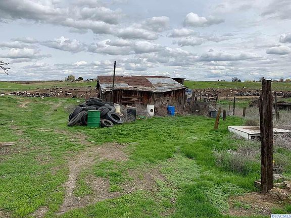 4th image of 13905 Yakima Valley Hwy
