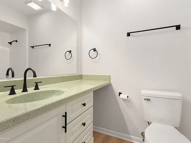 3008 Roberts Dr #7 — Photo 15