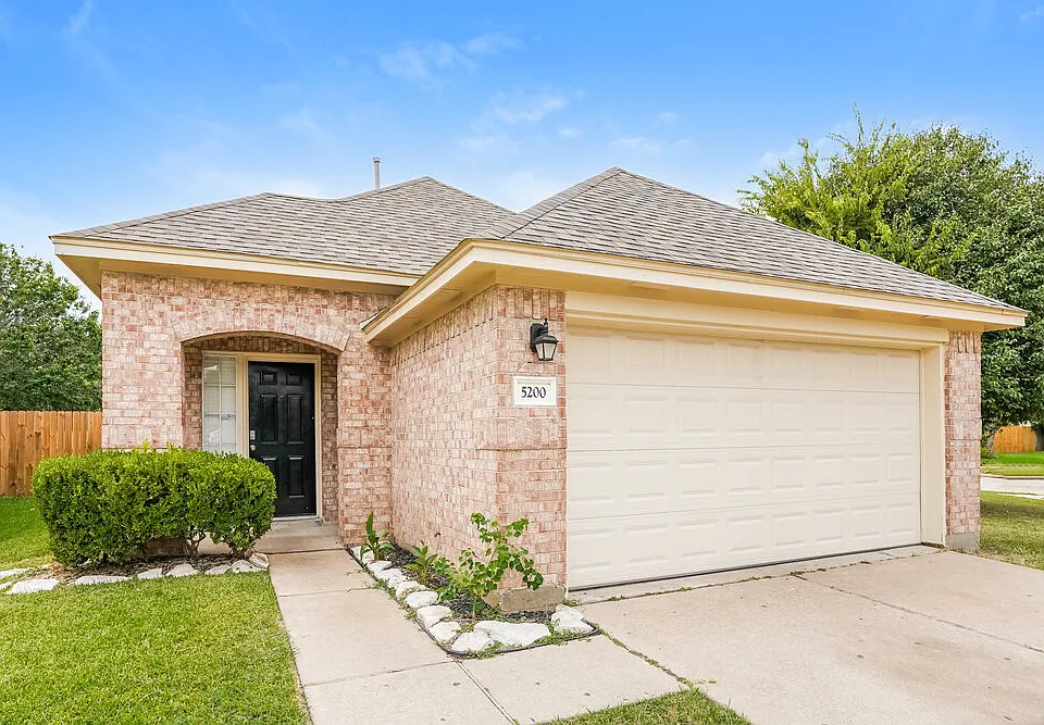 5200 Rockwood Dr