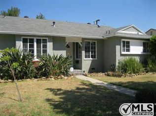 17221 Stagg St, Van Nuys, CA 91406