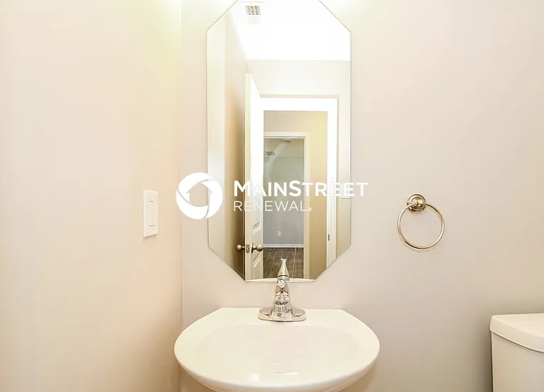 7395 Brentlawn Dr — Photo 15