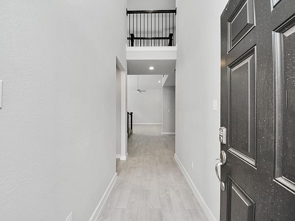 3rd image of 11134 Tulip Ridge Trl