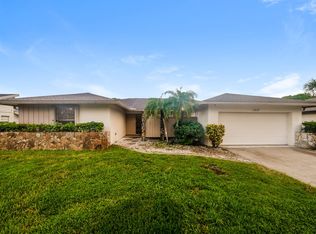 11410 Pine Valley Dr, Wellington, FL 33414