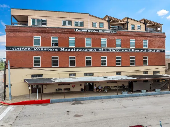1927 Harborside Dr #304, Galveston, TX 77550