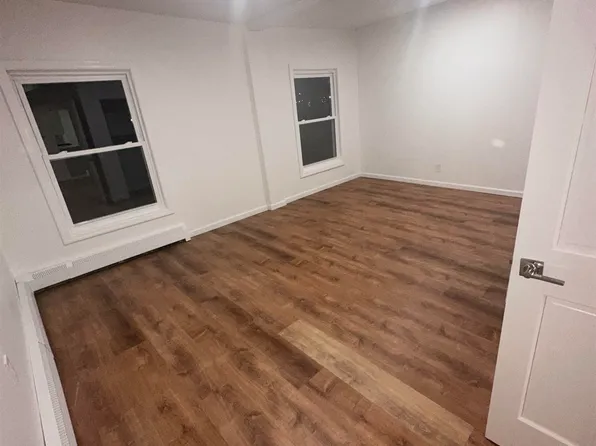 23 Valley Place image 8 of 13